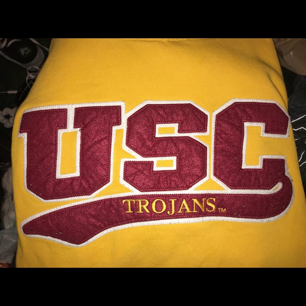USC sweatshirt